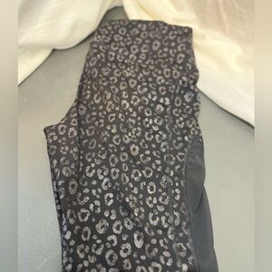 Victoria Sport Leggings Large